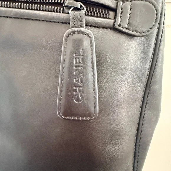 CHANEL Vintage CC Shoulder Bag Large Black Leather with ID Card & COA VGC - Picture 5 of 16